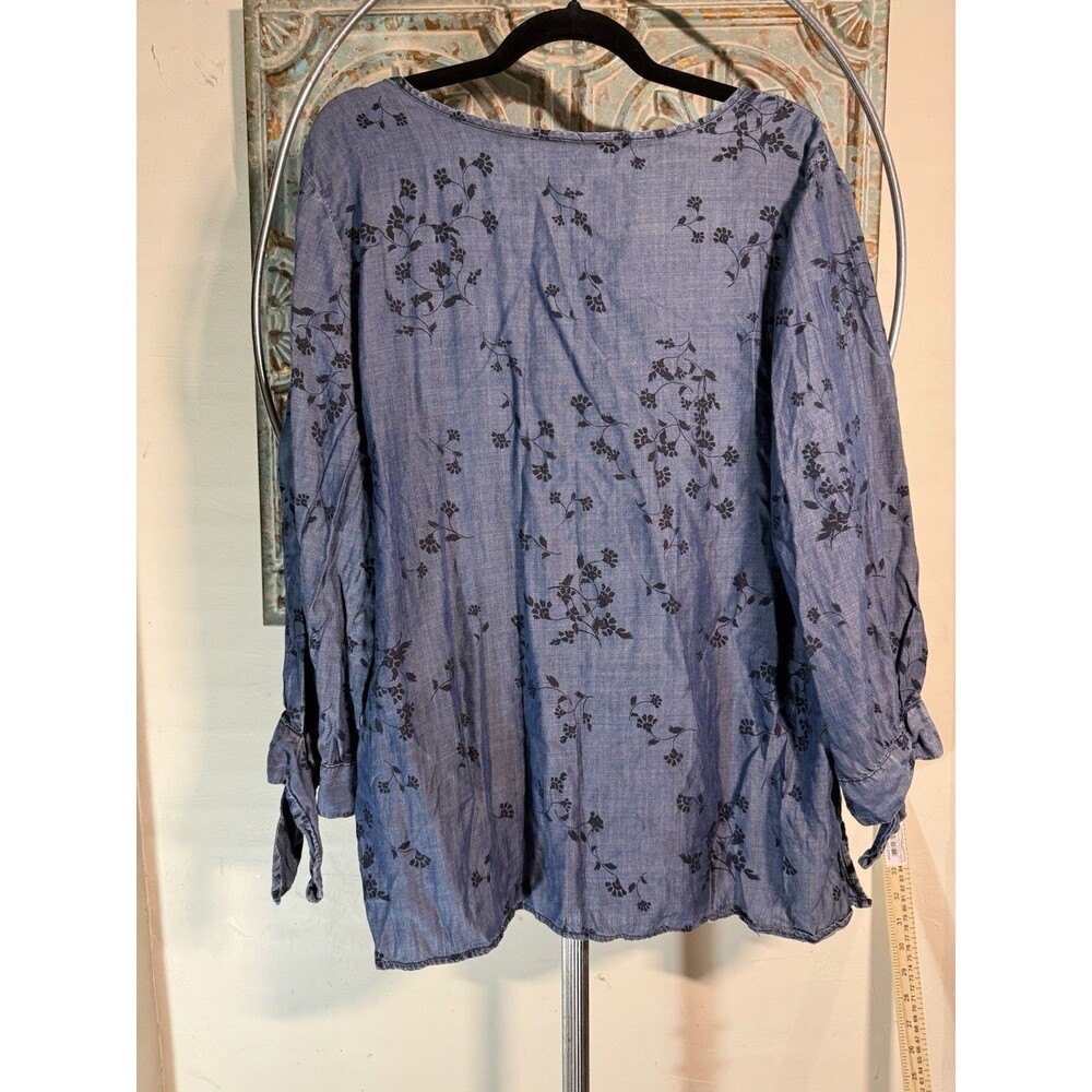 Liz Claiborne Women’s Blue Floral Tunic Blouse V-Neck Button Long Sleeve XL - Picture 8 of 10